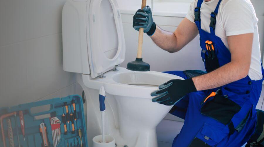 sewer line plumber in Newmarket, NH